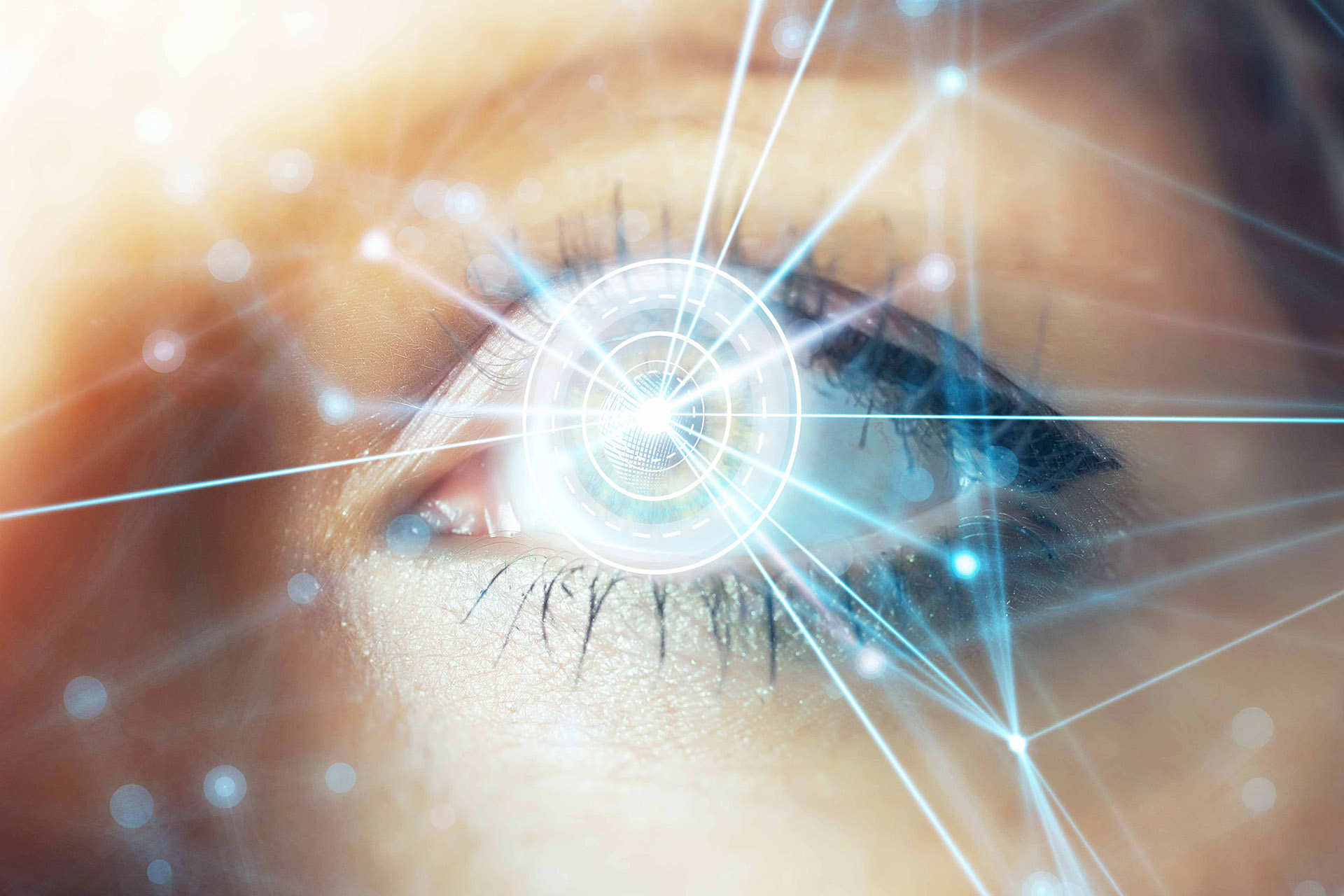 abstrakcyjna grafika przedstawiająca fragment twarzy kobiety z nałożonym komputerowo na oko kolistym symbolem
