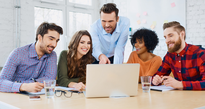 Rozwój kompetencji pracowniczych dzięki wsparciu PARP. Sprawdź dostępne konkursy w ramach Funduszy...