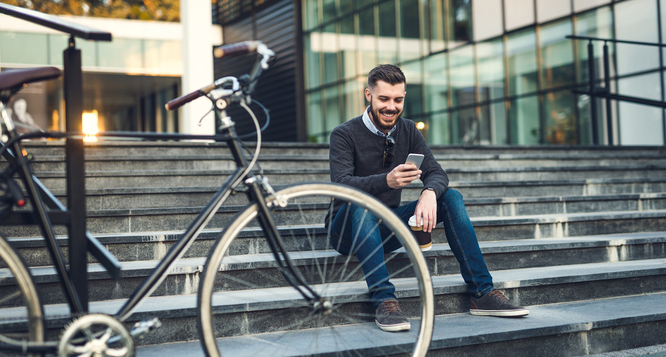Między lękiem przed AI, a głodem nowych wyzwań