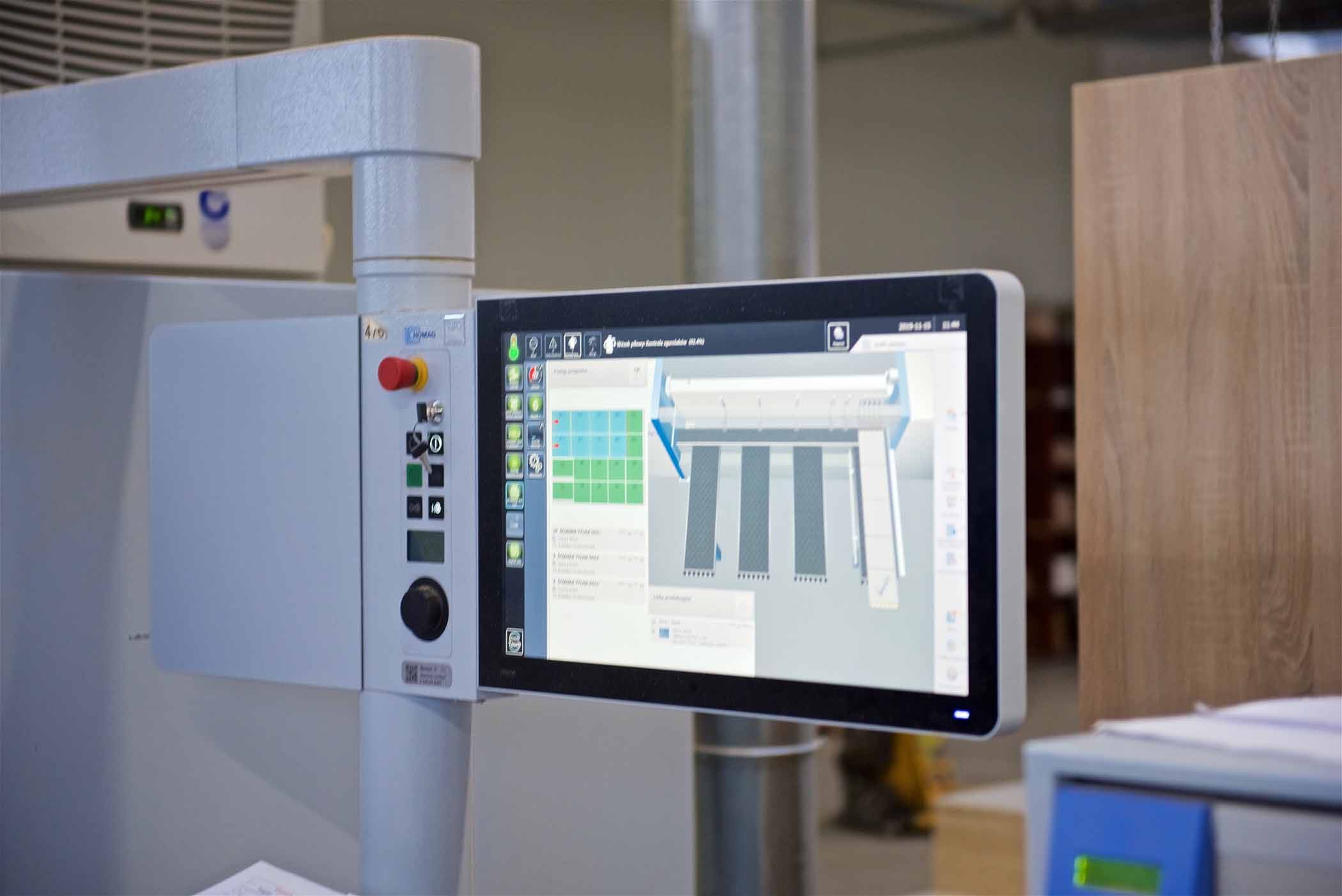 Zdjęcie ekranu monitora w wyświetlonym programem