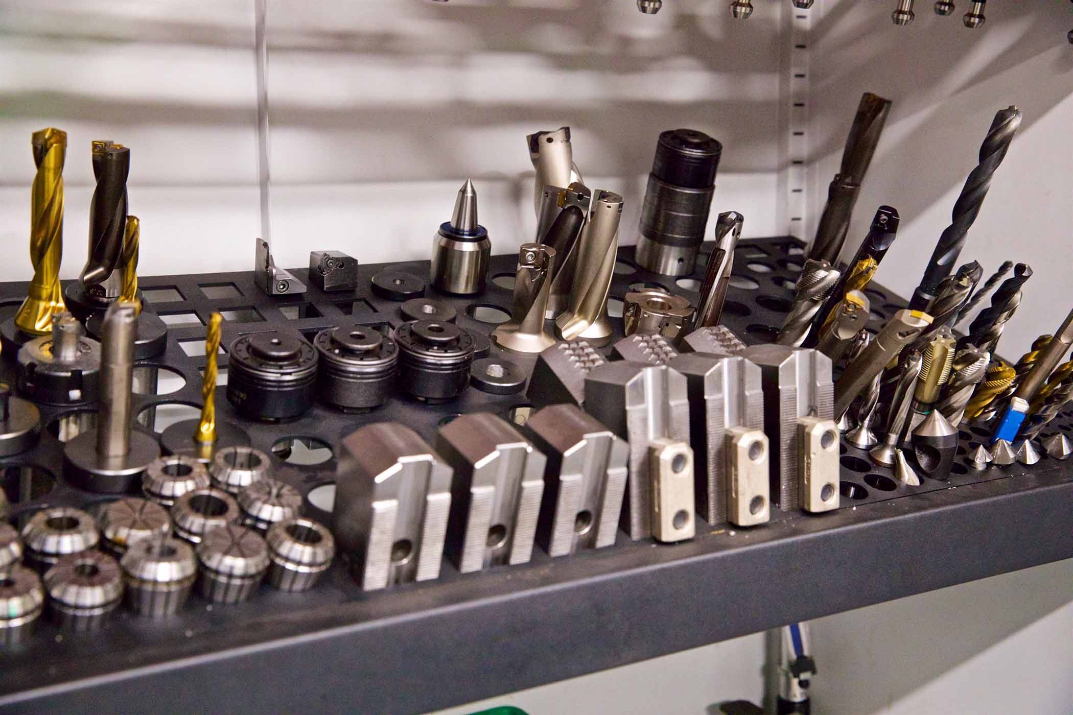 Zestaw śrub i wkrętów