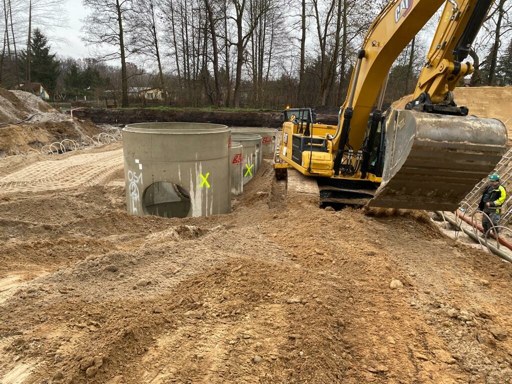 Koparka przy pracy; Excavator at work